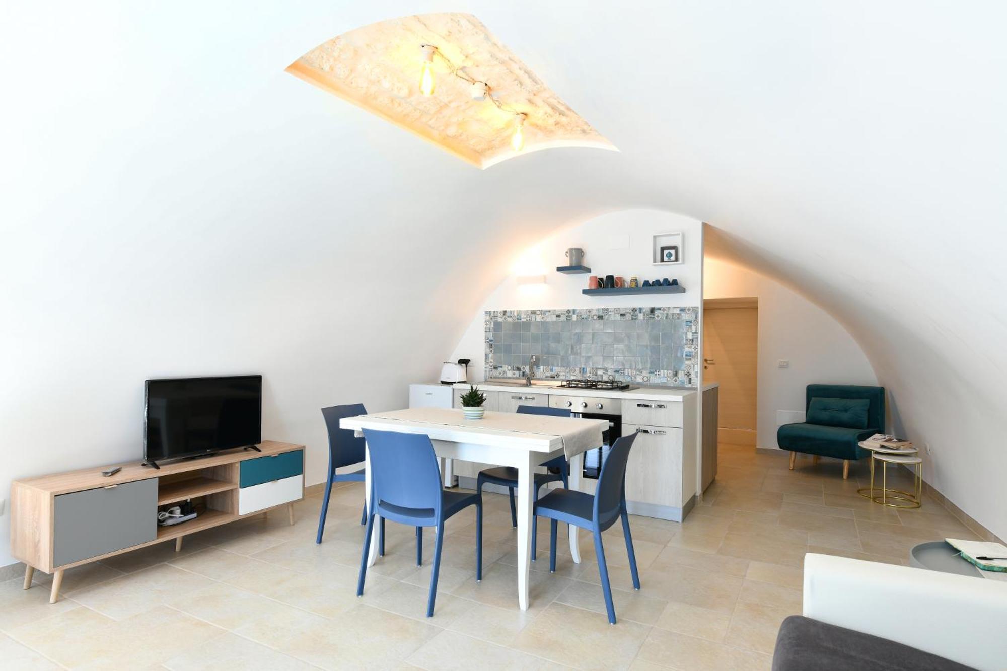 La Scala Del Borgo Apartment Чистернино Екстериор снимка