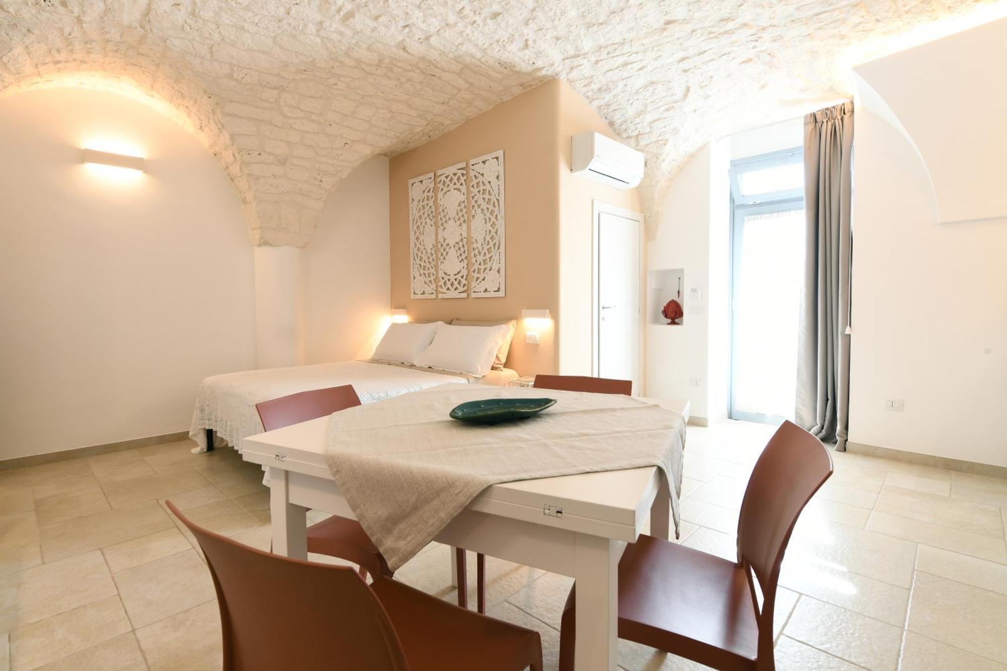La Scala Del Borgo Apartment Чистернино Екстериор снимка