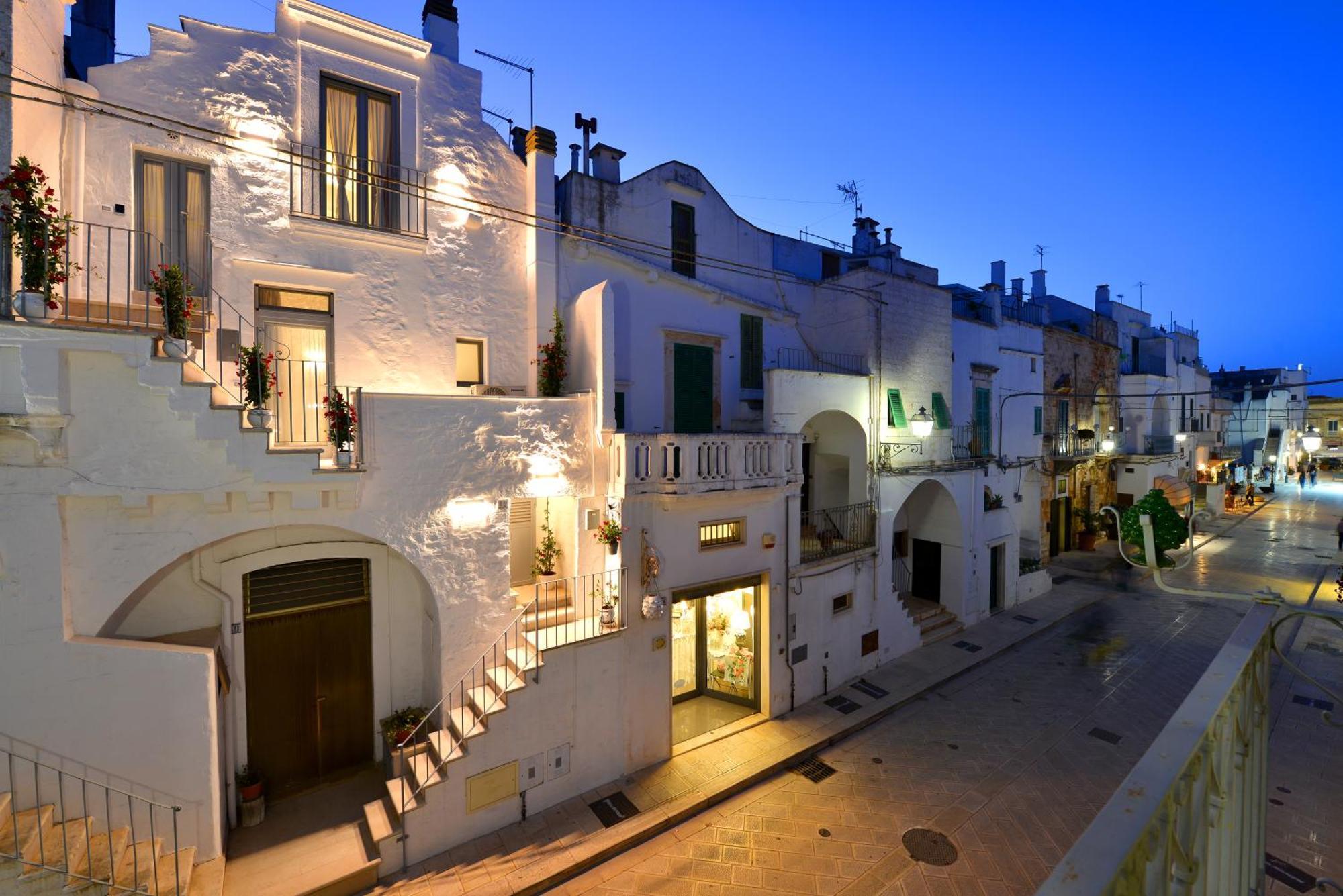 La Scala Del Borgo Apartment Чистернино Екстериор снимка