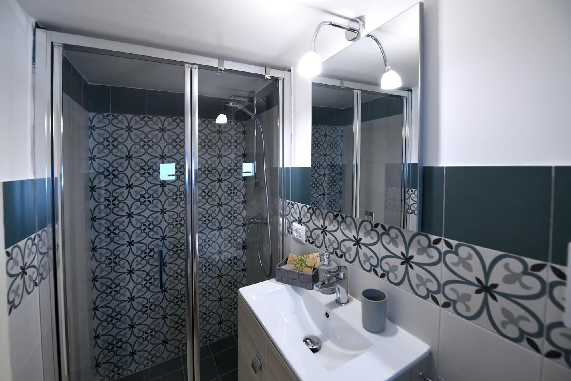 La Scala Del Borgo Apartment Чистернино Екстериор снимка